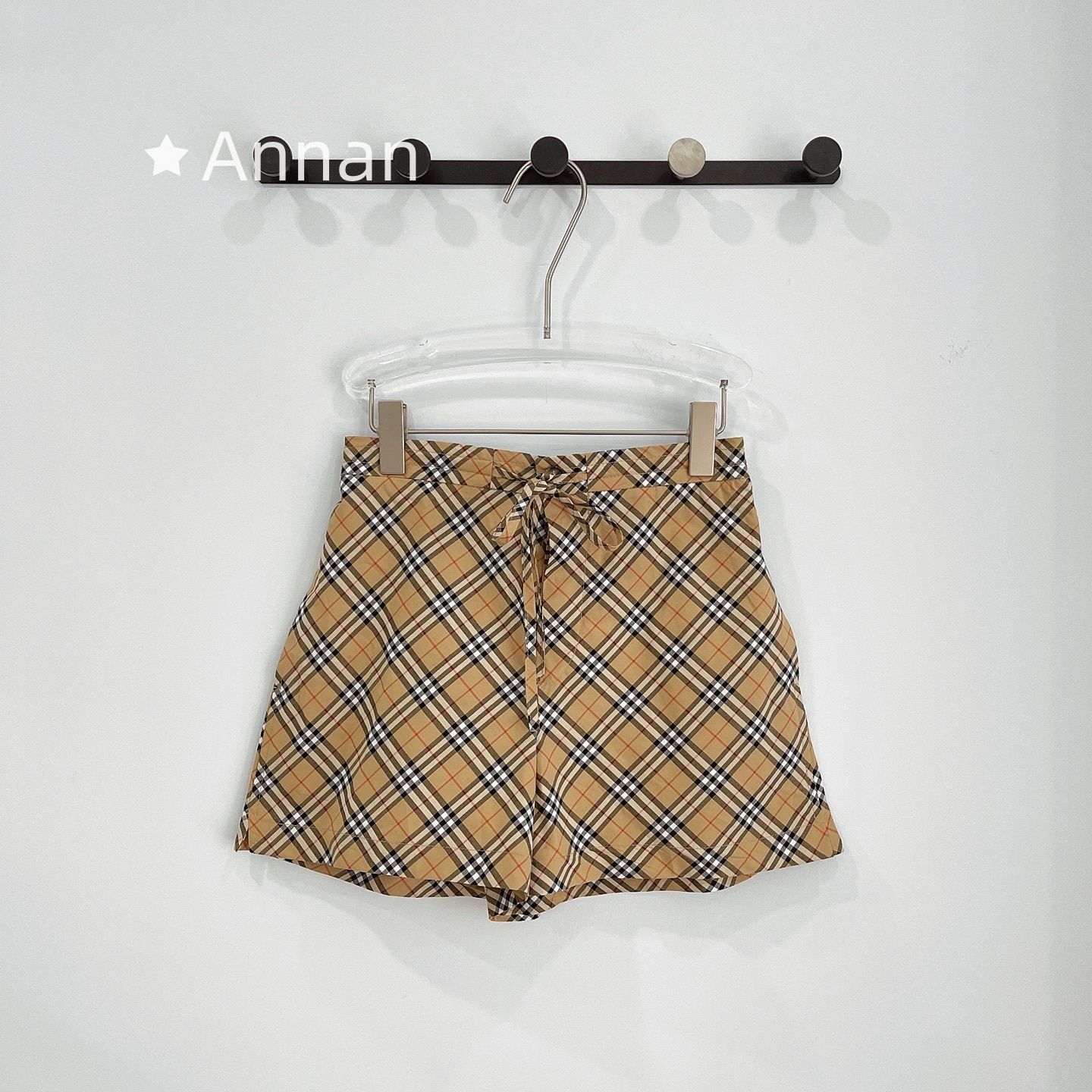 超美品 限定品新品 BURBERRY バーバリー ショートパンツ ハーフパンツ レディース