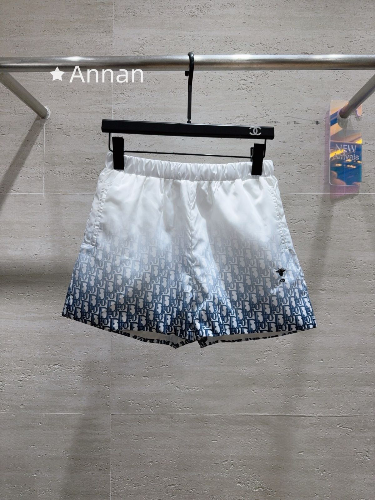 可愛 本日特価 超美品 新品 CHRISTIAN DIOR クリスチャン ディオール ショートパンツ ハーフパンツ レディース