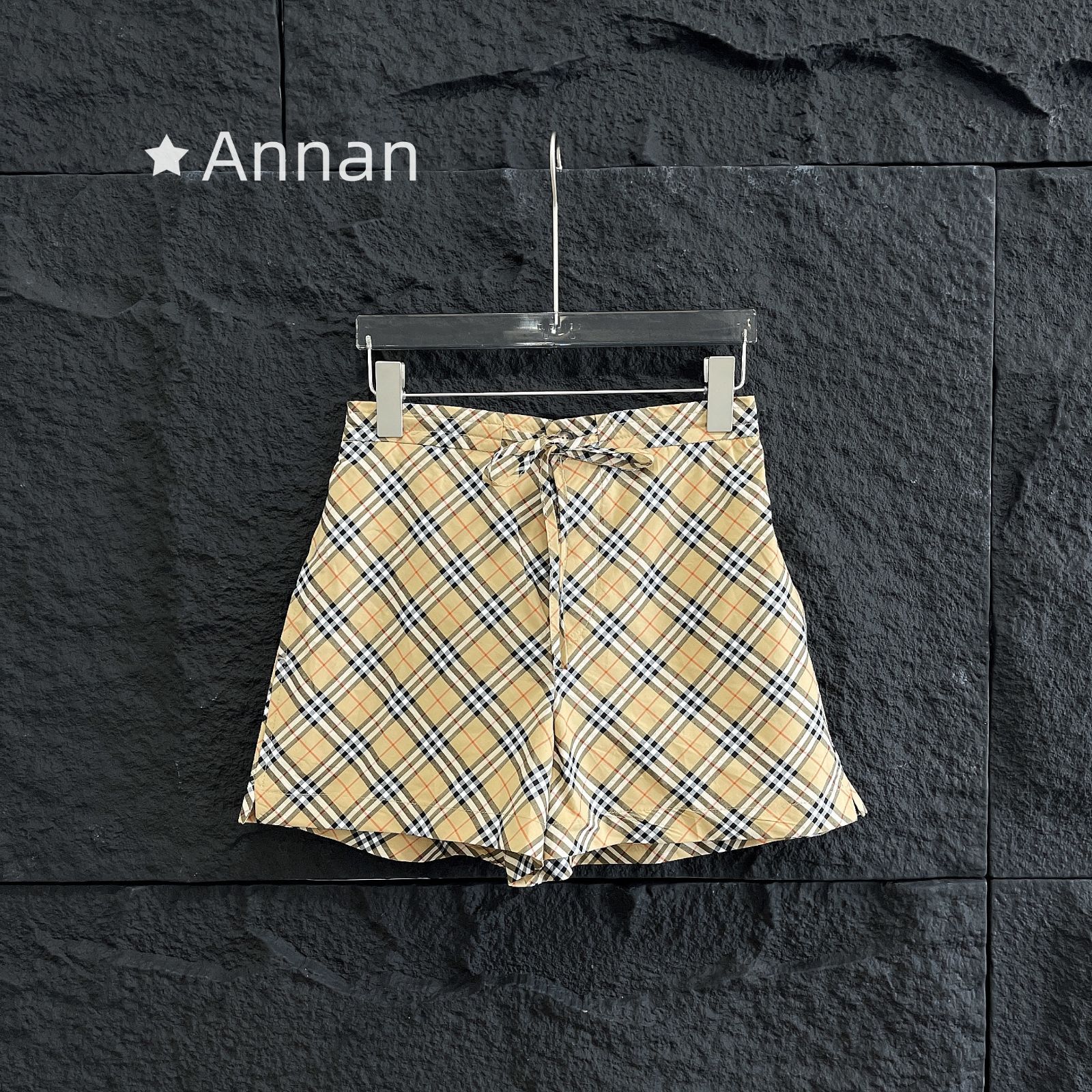 実用性 ★★ 新品 BURBERRY バーバリー ショートパンツ ハーフパンツ レディース