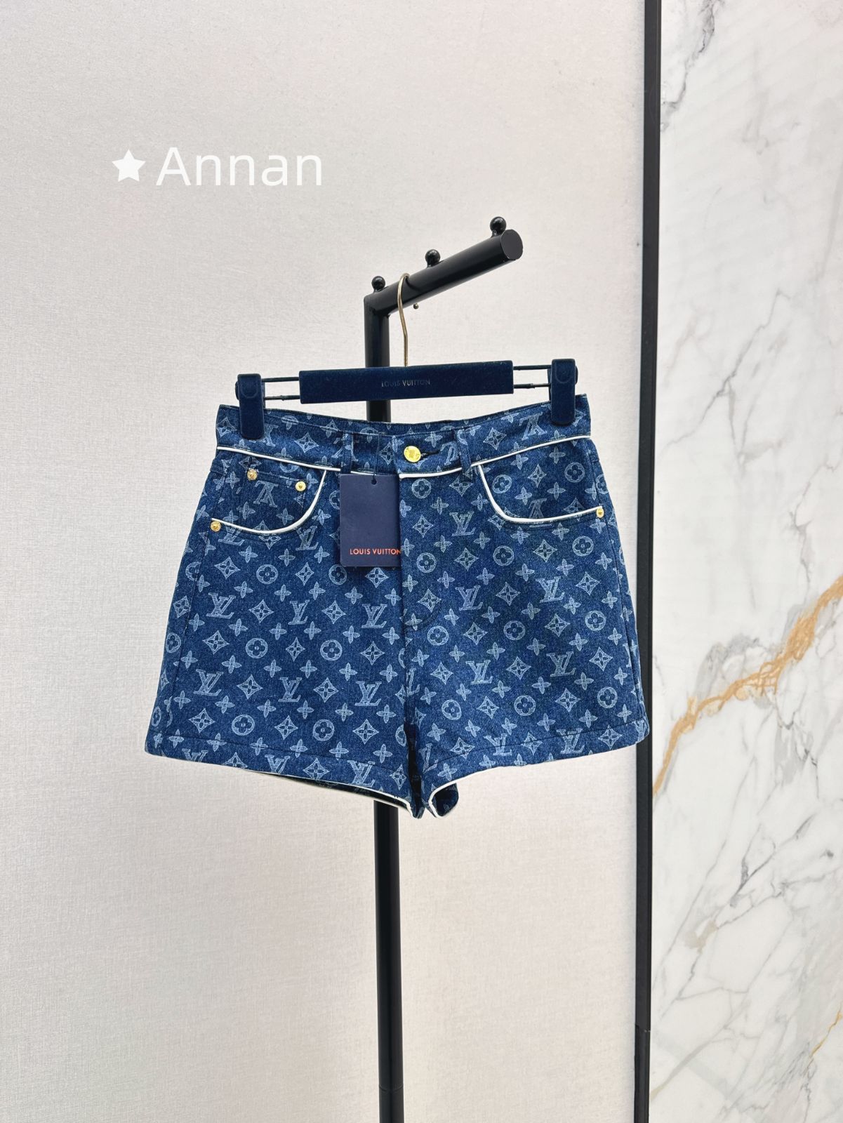 高級美品 状態良 新品！新品LV LOUIS VUITTON ルイヴィトン ショートパンツ ハーフパンツ レディース