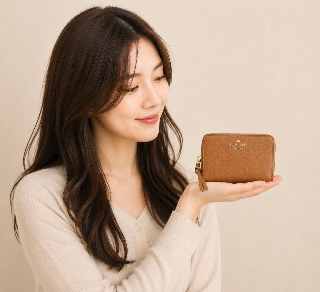 ?kate spade new york（ケイトスペード）ノット ミディアム ウォレット　KN730 T3T