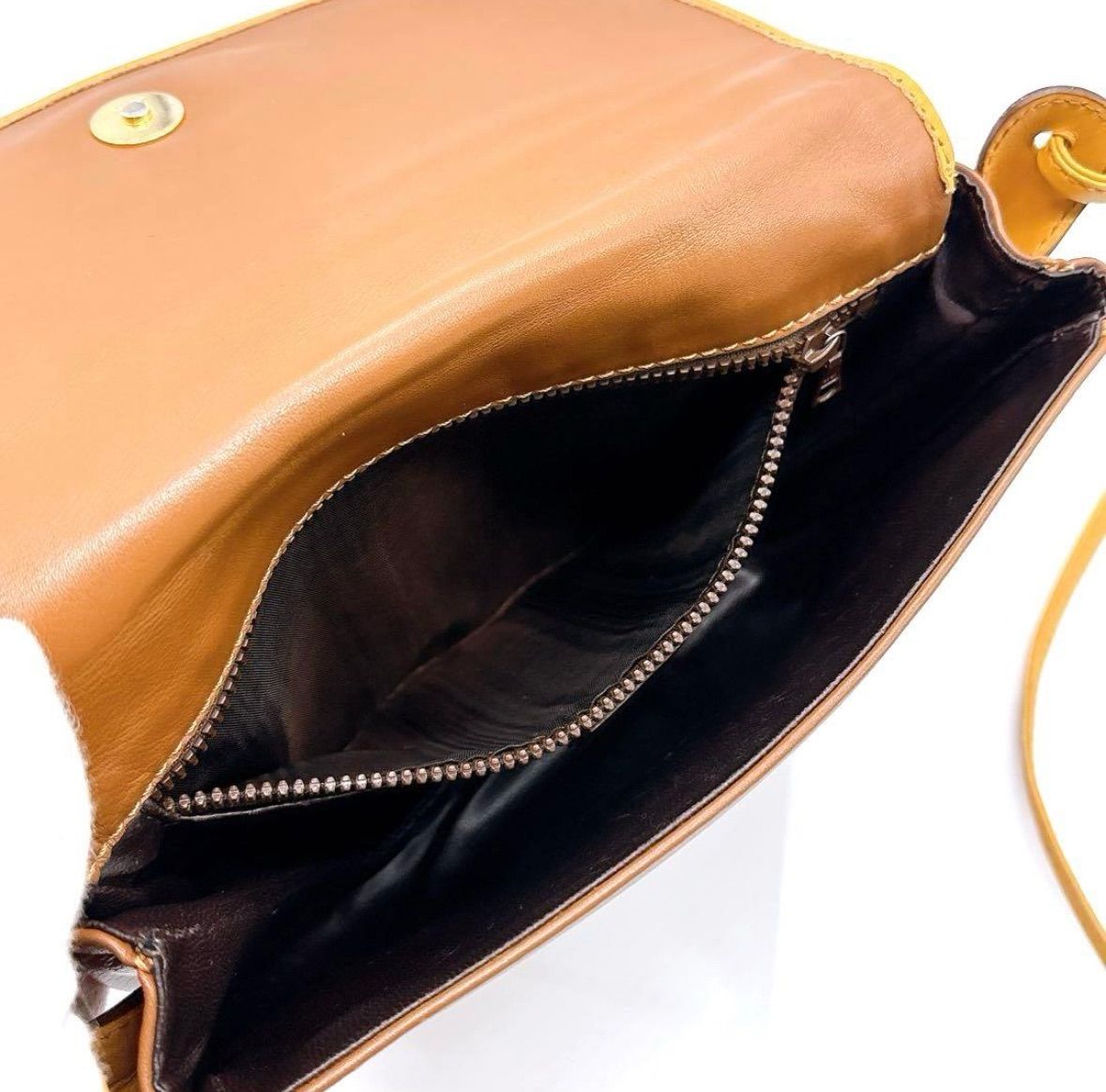 極美品】セリーヌ CELINE ロゴ型押し ショルダーバッグ ブラウン 正規 