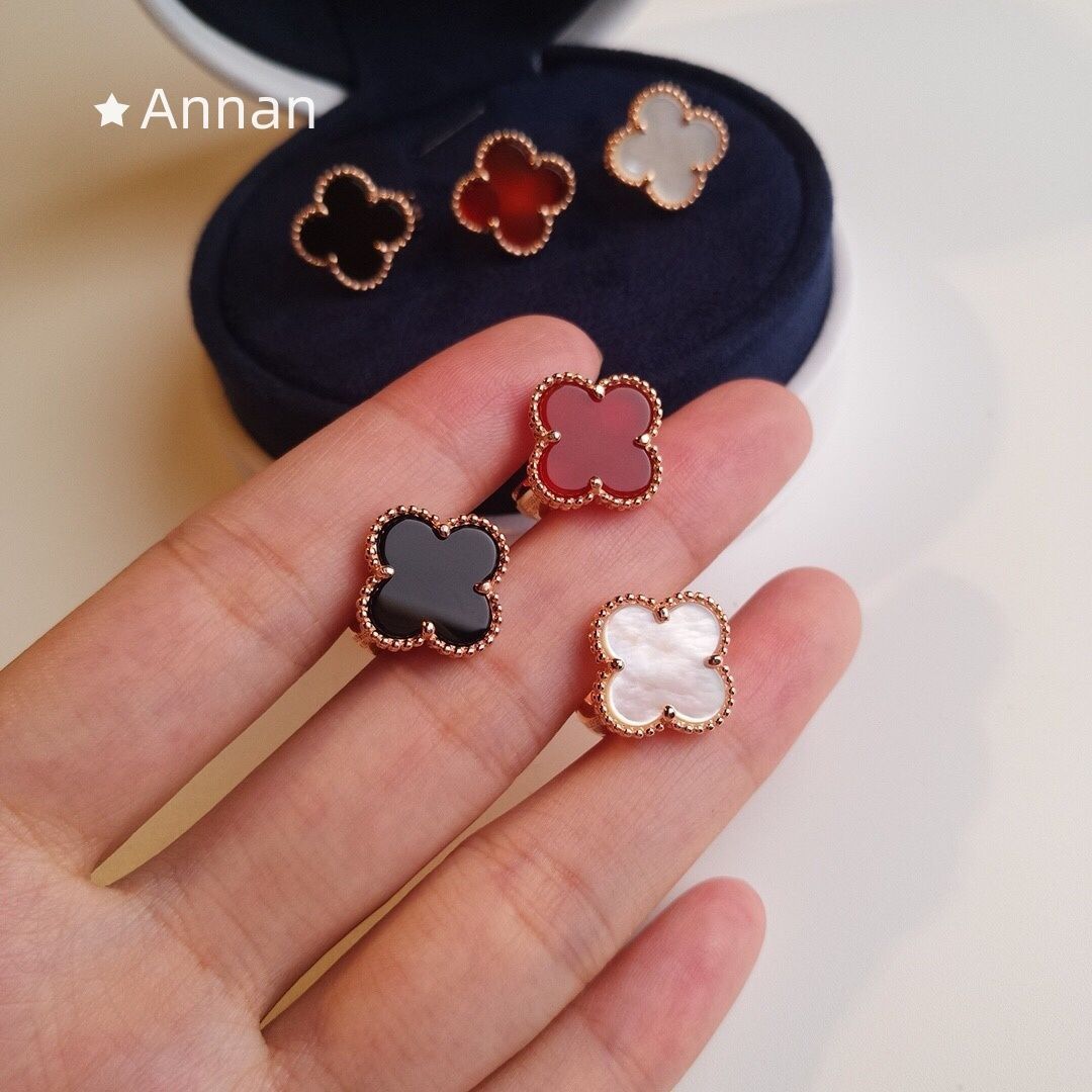 洒落 ★ ★★ 新品 VAN CLEEF & ARPELS ヴァン クリーフ アンド アーペルズ ピアス レディース 結婚式 卒業式 清楚 イベント 入学式