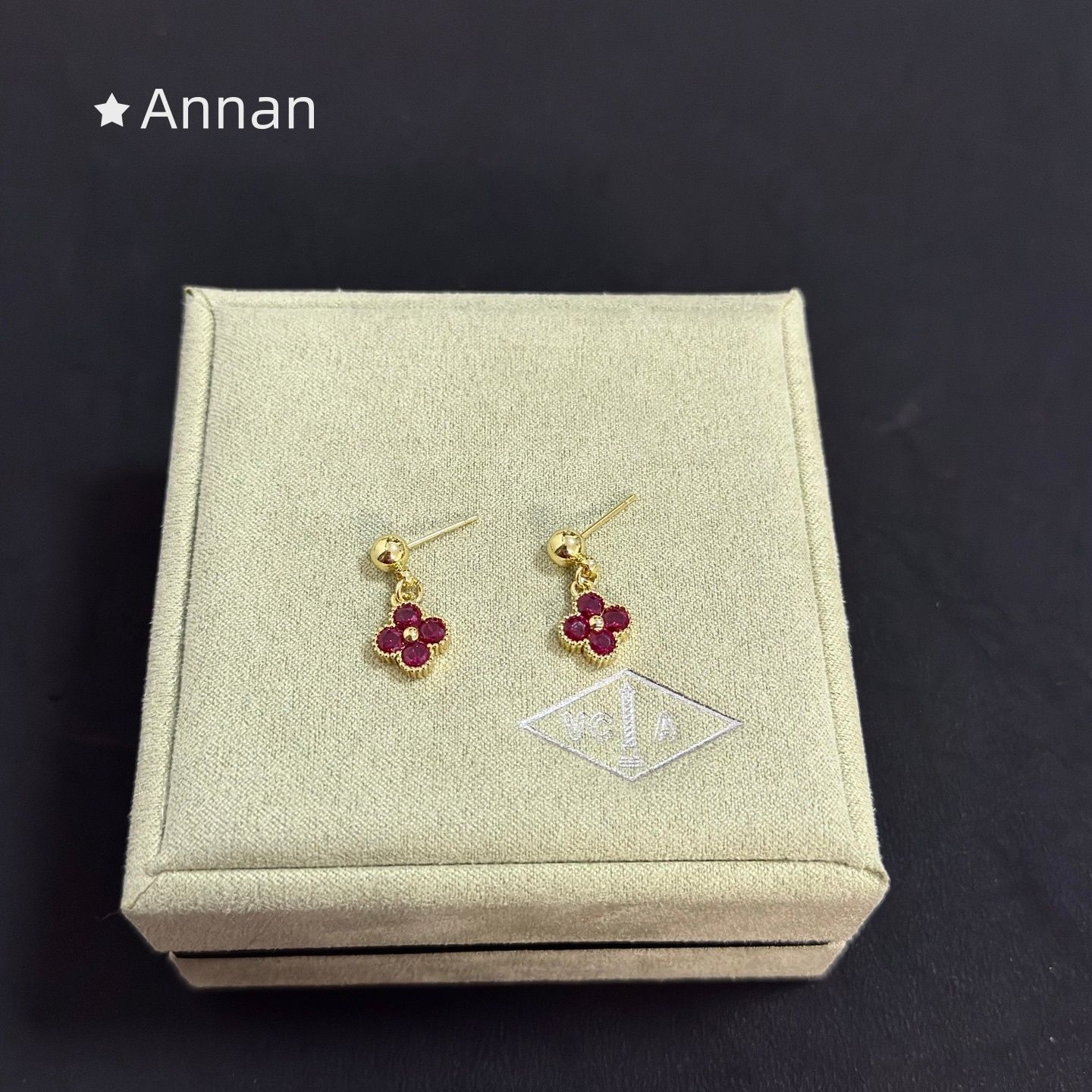 状態良 新品 VAN CLEEF & ARPELS ヴァン クリーフ アンド アーペルズ ピアス レディース 結婚式 卒業式 清楚 イベント 入学式