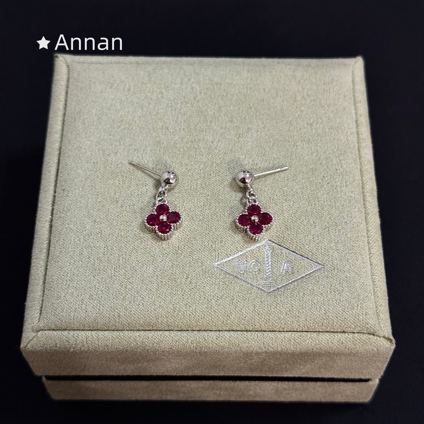 お洒落 即完売 新品！新品 VAN CLEEF & ARPELS ヴァン クリーフ アンド アーペルズ ピアス レディース 結婚式 卒業式 清楚 イベント 入学式