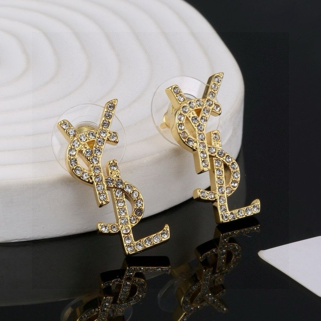現行限定未使用に近い 新品 YSL YVES SAINT LAURENT イヴサンローラン ピアス レディース 結婚式 卒業式 清楚 イベント 入学式