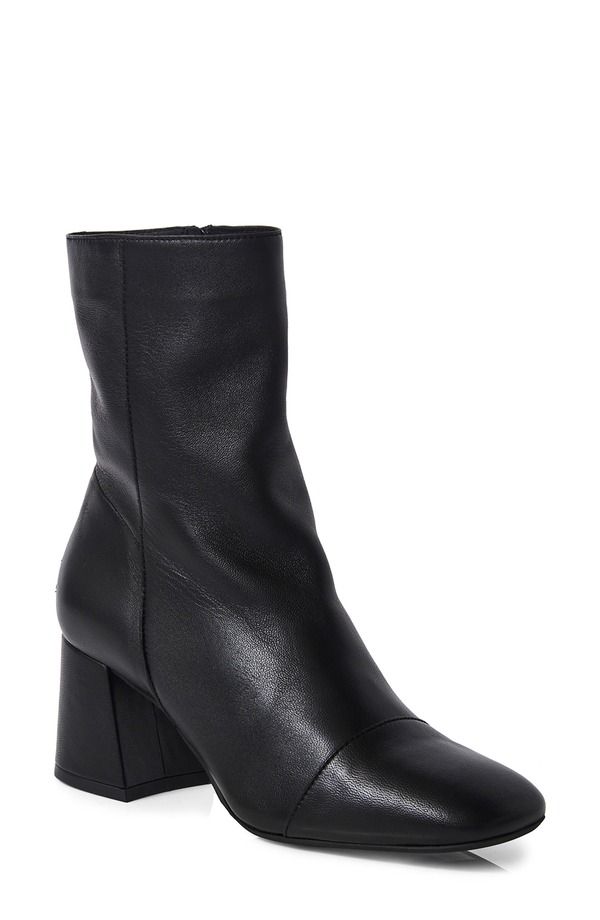 フリーピープル レディース シューズ ブーツ・レインブーツ キャップ Free People Wisteria Cap Toe Bootie Black Suede ブラック