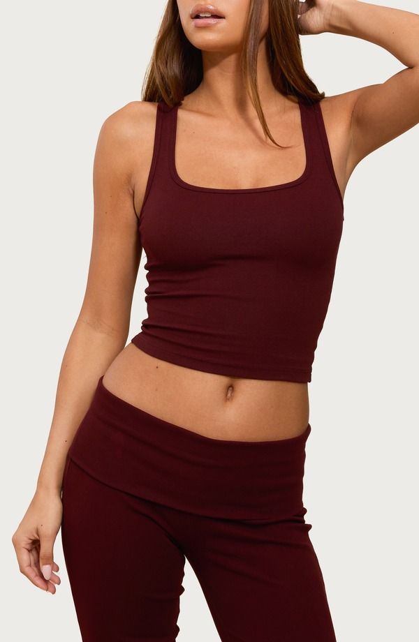 アディクテッド レディース トップス シャツ EDIKTED Linda Rib Crop Tank Burgundy バーガンディ