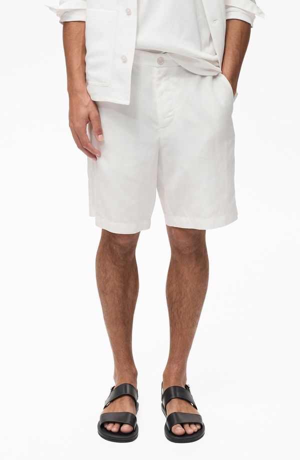 マンゴ メンズ ボトムス ハーフパンツ・ショーツ スリムフィット ショートパンツ リネン MANGO Slim Fit Lyocell Linen Bermuda Shorts Off White オフホワイト