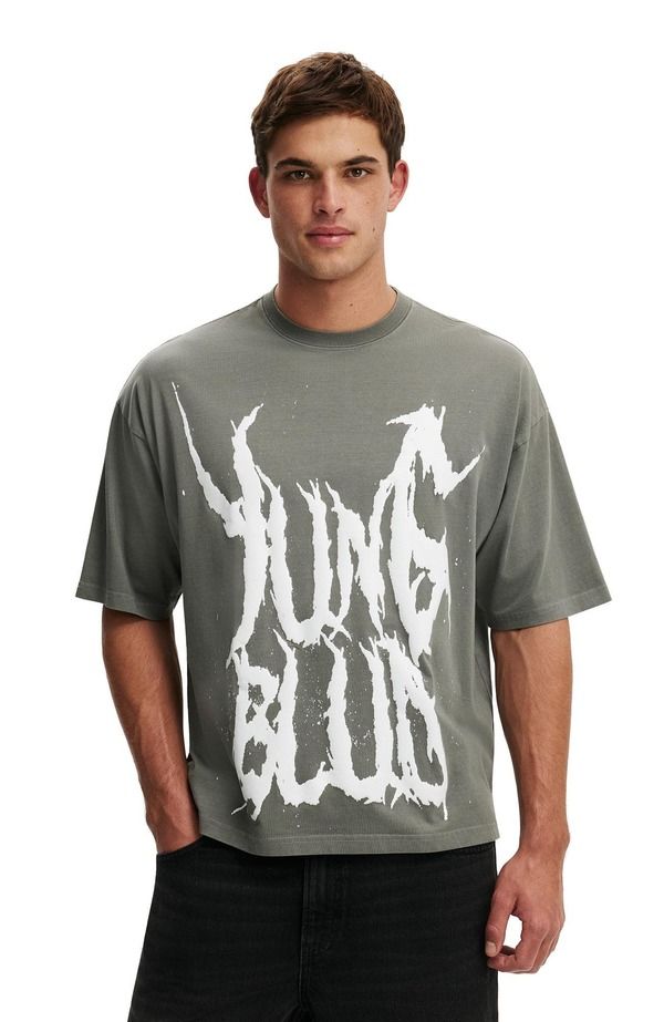 コットンオン メンズ トップス Tシャツ クロップド Cotton Mens Cropped Fit Music TShirt Slate Stone Yungblud スレート