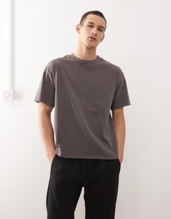 ウィークデイ メンズ トップス Tシャツ Weekday Great boxy fitshirt in washed brown ブラウン