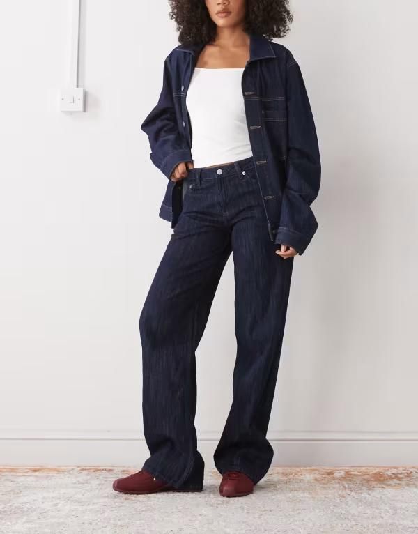 ウィークデイ レディース ボトムス デニムパンツ ジーンズ Weekday Ample low waist baggy fit jeans in dark blue slub wash Slub Rinse ブルー 21,586円