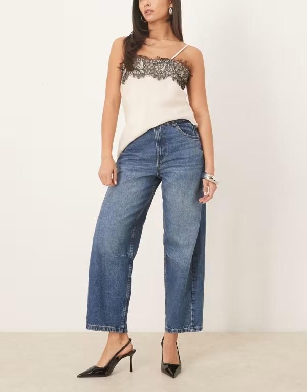 エイソス レディース ボトムス デニムパンツ アンクル ジーンズ ASOS DESIGN ankle grazer barrel leg jeans with cinch in light wash Mid Wash