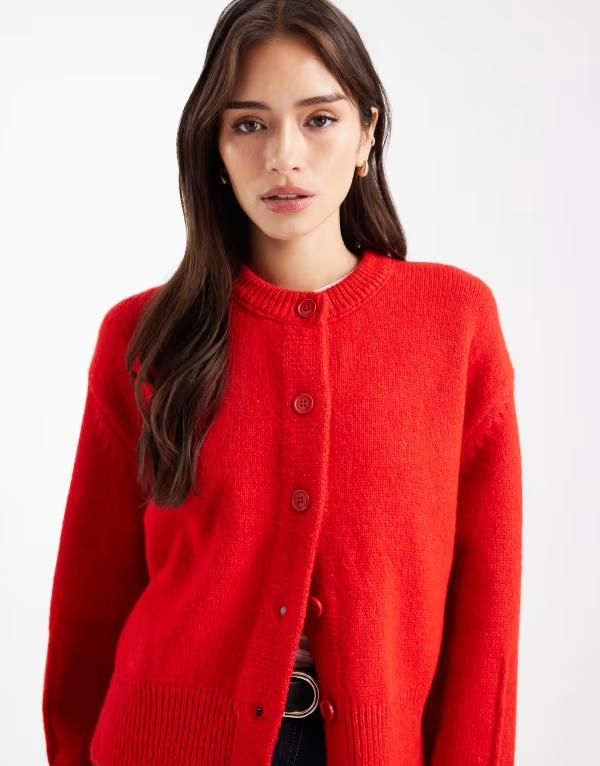 エイソス レディース アウター カーディガン サイドスリット クルーネック ASOS DESIGN boxy crew neck cardigan with side slit detail Red レッド