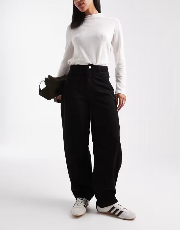 ミスセルフフリッジ レディース ボトムス デニムパンツ ジーンズ Miss Selfridge barrel leg jeans Black ブラック