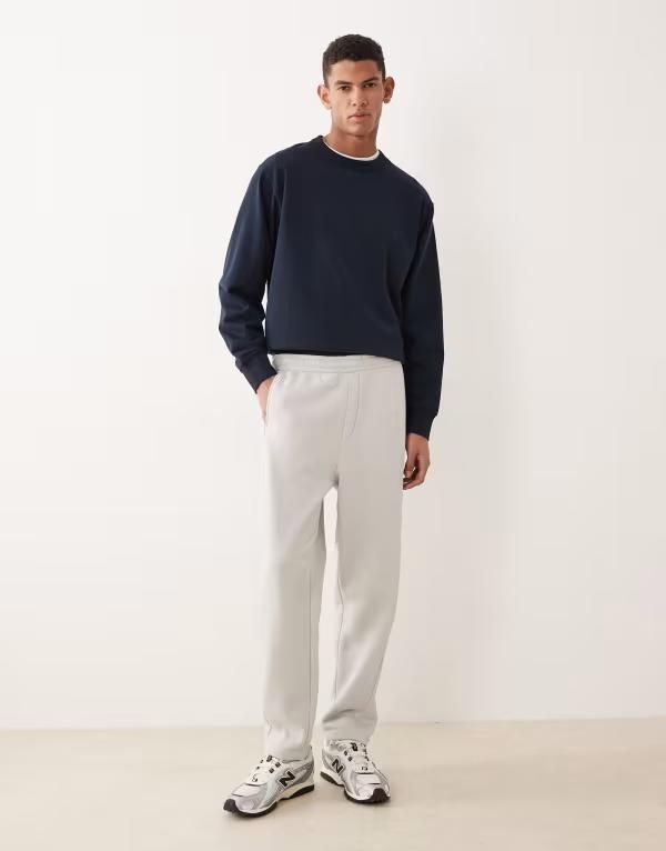 エイソス メンズ ボトムス カジュアルパンツ スウェットパンツ ASOS DESIGN tapered sweatpants Gray violet グレー
