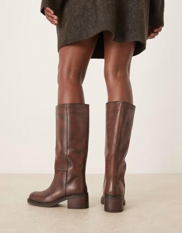 フリーピープル レディース シューズ ブーツ・レインブーツ レザー Free People dana distressed leather pullon boots in tobacco DISTRESSEDRIED TOBACCO