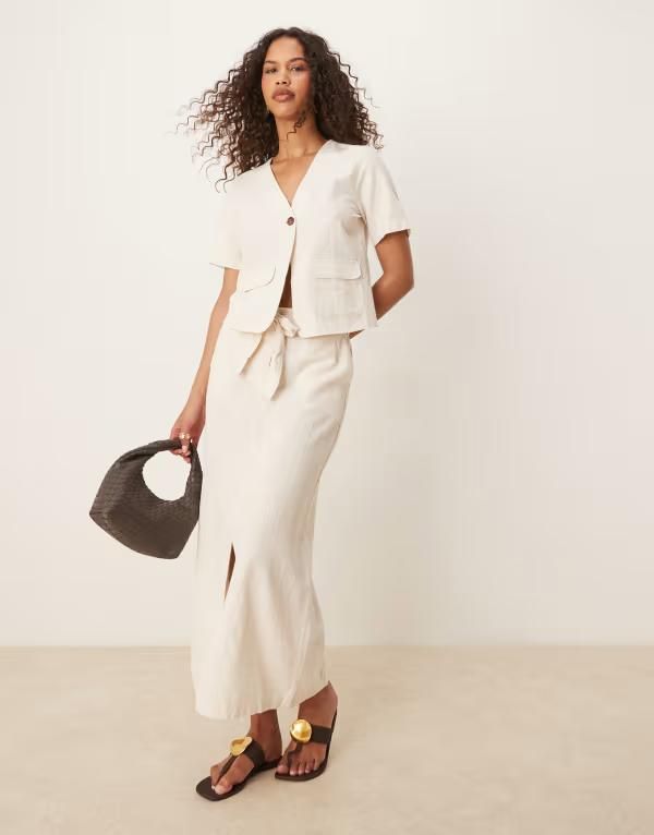 ヴィラ レディース ボトムス スカート ハイウエスト リネン マキシ VILA linentouch high waist slit front maxi skirt in cream melange part of a set Natural melange