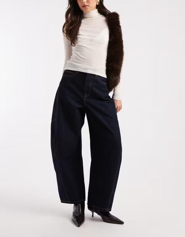 ヴェロモーダ レディース ボトムス デニムパンツ コントラスト ジーンズ Vero Moda Kaitlin wide barrel jeans with contrastitiching in raw indigo Dark Blue Denim デニム