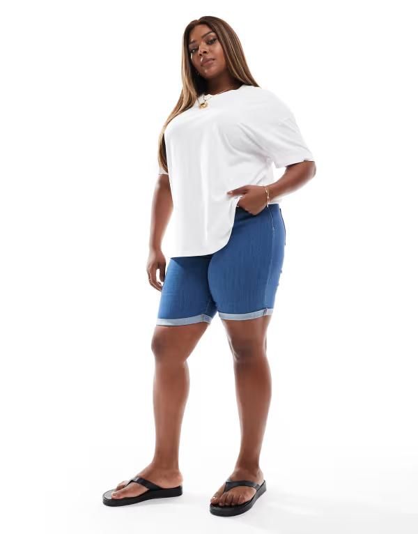 オンリーカーブ レディース ボトムス ハーフパンツ・ショーツ ショートパンツ デニム ONLY Curve long denim shorts in mid Medium blue ブルー