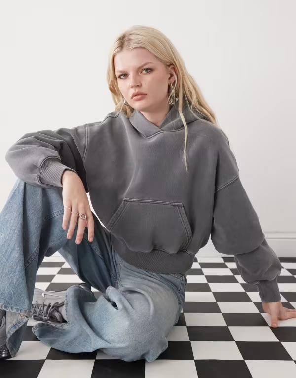 ウィークデイ レディース アウター パーカー・スウェット Weekday oversized boxy fit hoodie in dark gray グレー