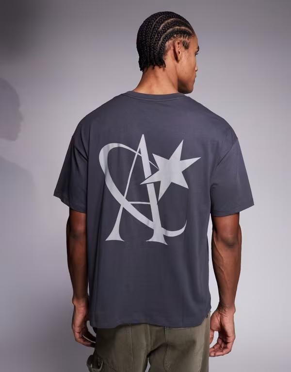 アダプト メンズ トップス Tシャツ プリント ADPT oversized tshirt with star back and front prints in washed Asphalt ブラック