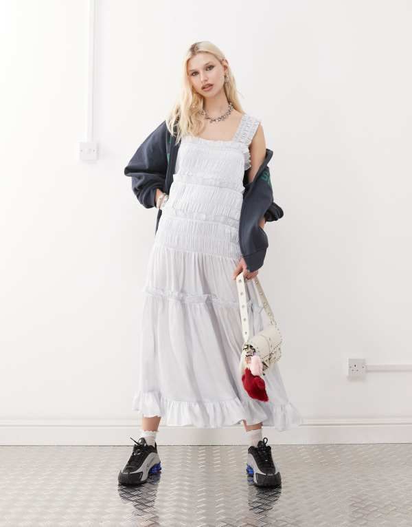 コルージョン レディース トップス ワンピース ティアード マキシワンピース サテン マキシ COLLUSION satin tiered maxi dress in light Light Blue ブルー