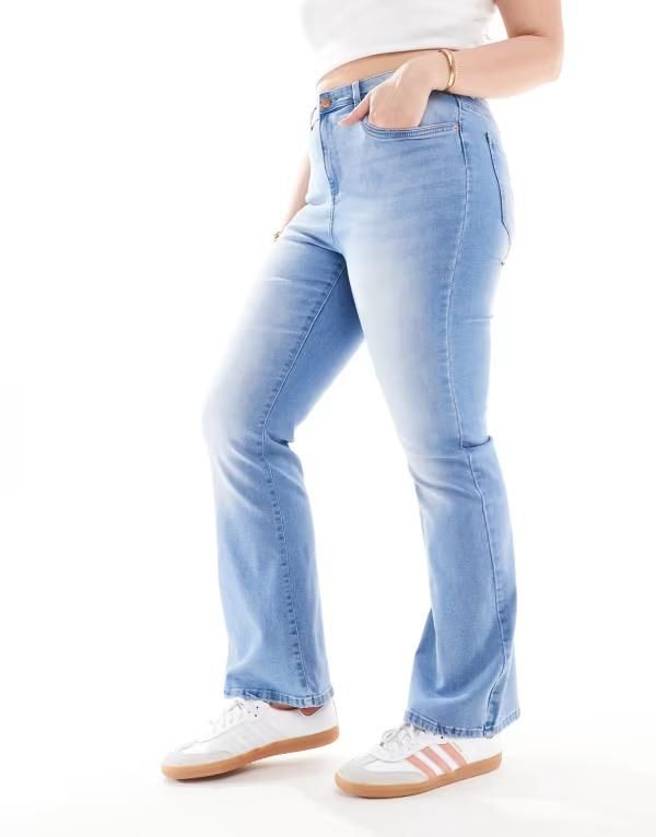 オンリーカーブ レディース ボトムス デニムパンツ ジーンズ ONLY Curve Sally high waisted flare jeans in bleached light blue denim デニム