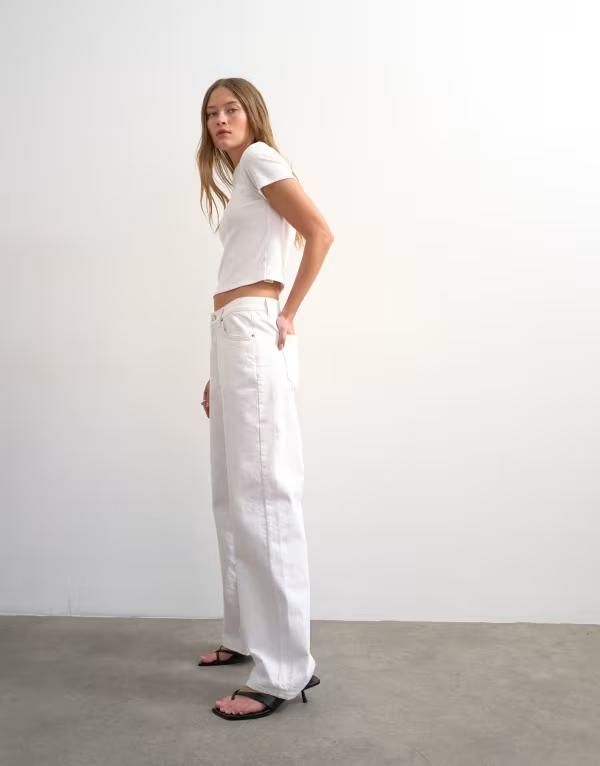 トップショップ レディース ボトムス デニムパンツ ストレート ローライズ ジーンズ Topshop Ember low rise straight leg jeans WHITE ホワイト