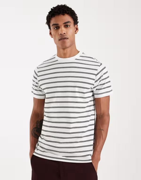 エイソス メンズ トップス Tシャツ ASOS DESIGN Tshirt in offwhite and black stripe COCONUT MILK BLACK ブラック