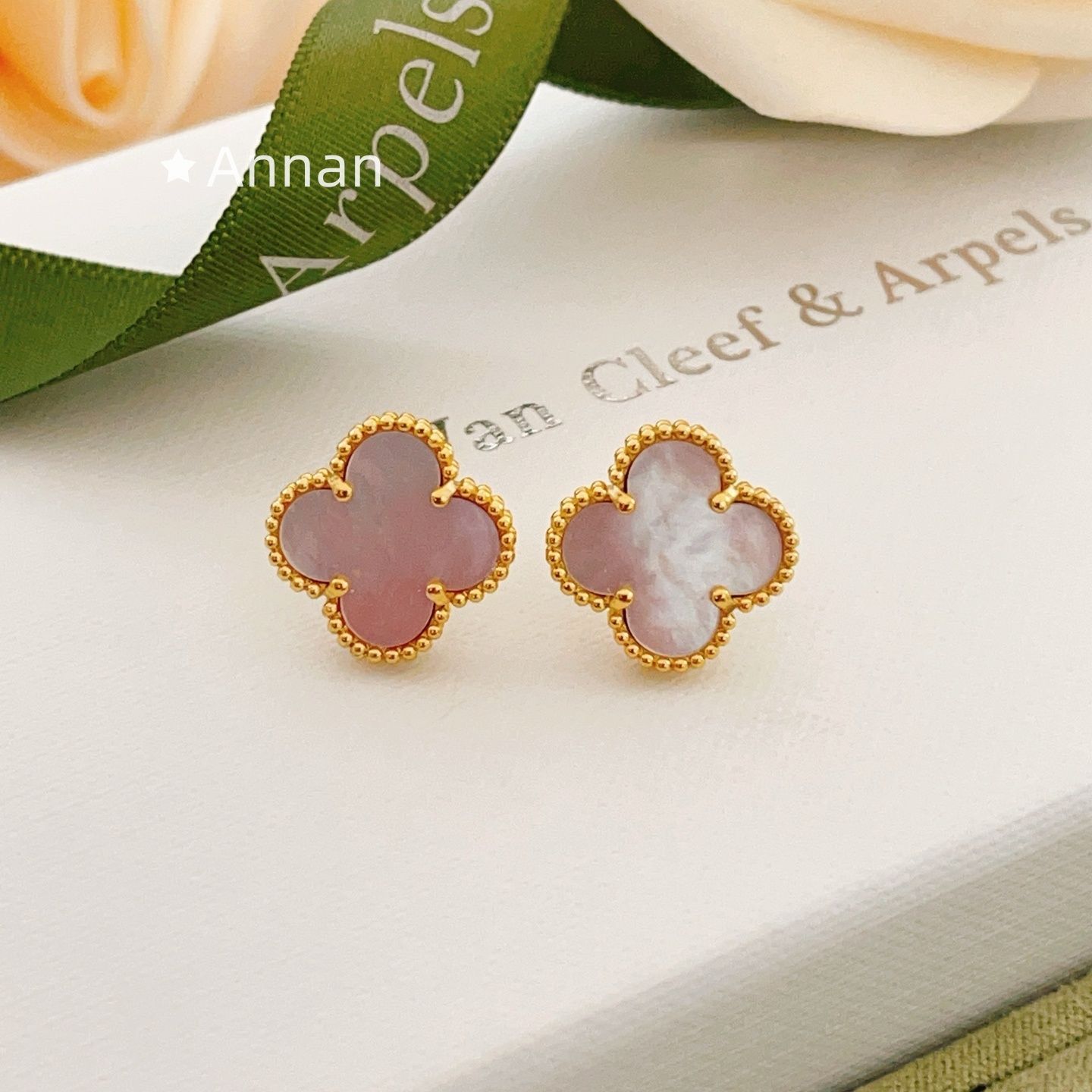 お洒落 即完売 新品！新品 VAN CLEEF & ARPELS ヴァン クリーフ アンド アーペルズ ピアス レディース 結婚式 卒業式 清楚 イベント 入学式