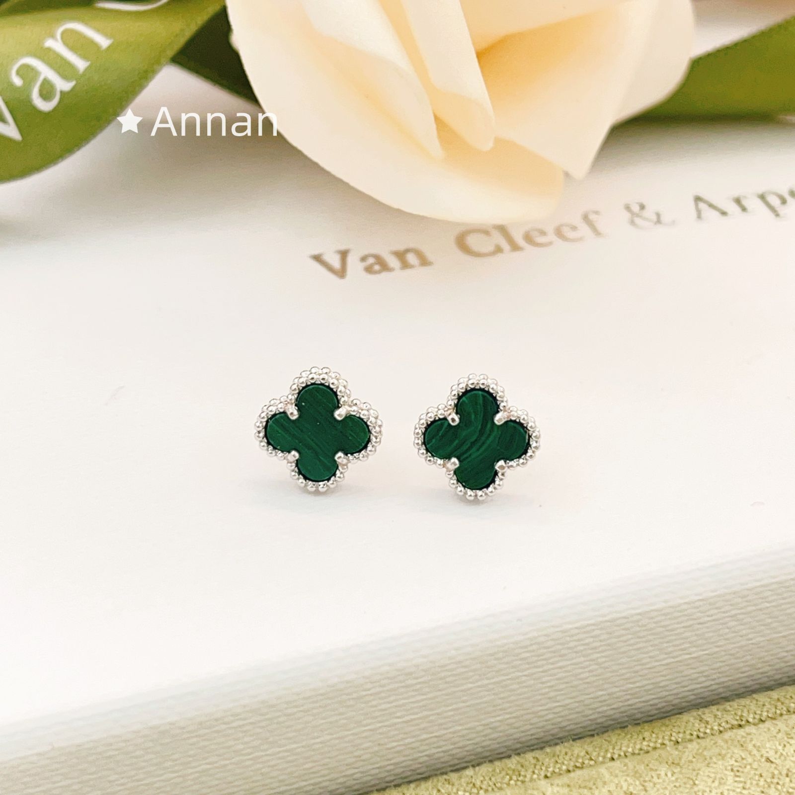 新品 本日特価 本日限定！新品 VAN CLEEF & ARPELS ヴァン クリーフ アンド アーペルズ ピアス レディース 結婚式 卒業式 清楚 イベント 入学式