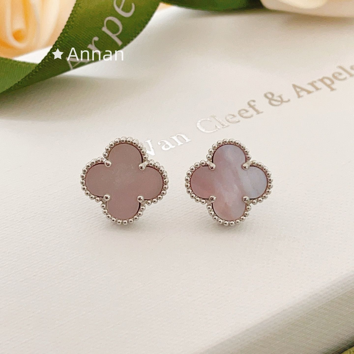 限定品★★ 新品 VAN CLEEF & ARPELS ヴァン クリーフ アンド アーペルズ ピアス レディース 結婚式 卒業式 清楚 イベント 入学式