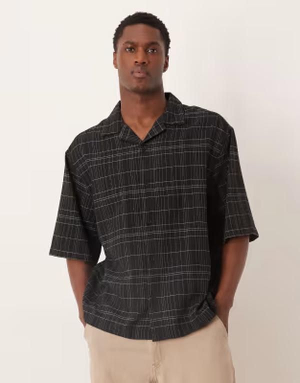 エイソス メンズ トップス シャツ ASOS DESIGN oversized seersucker plaid shirt Black ブラック