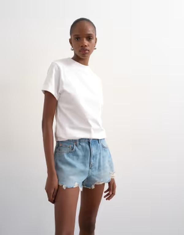 トップショップ レディース ボトムス ハーフパンツ・ショーツ A ライン ショートパンツ デニム Topshop denim aline shorts with rips in bleach デニム