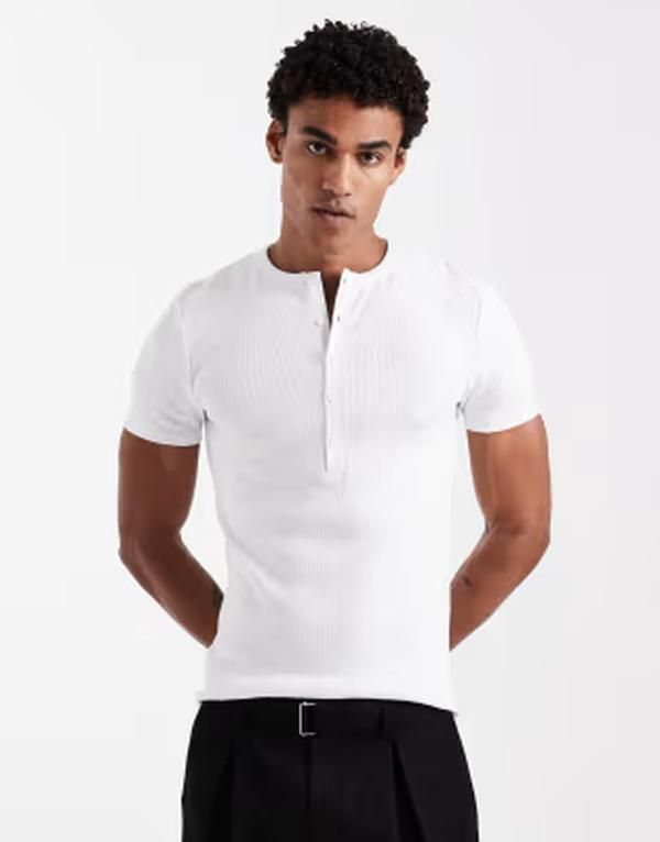 エイソス メンズ トップス Tシャツ ヘンリーネック ASOS DESIGN muscle fitshirt withenley neck rib WHITE ホワイト