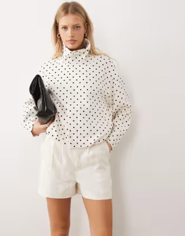 ノーバディーズ チャイルド レディース ボトムス ハーフパンツ・ショーツ ショートパンツ リネン Nobodys Child Silsoe linen blend clean shorts in cream part of a set Cream クリーム