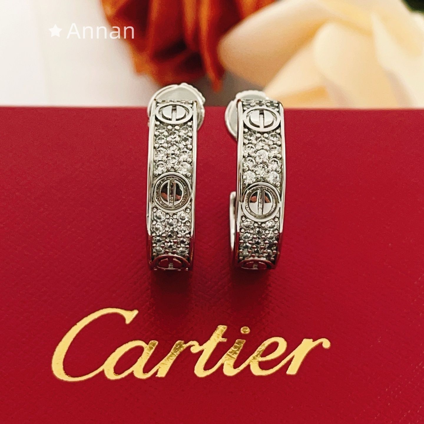 送料込☆ 超美品新品 CARTIER カルティエ ピアス レディース 結婚式 卒業式 清楚 イベント 入学式