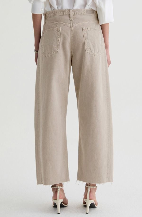 エージー レディース ボトムス カジュアルパンツ ハイウエスト ジーンズ AG Hattie Raw Hem High Waist Crop Barrel Jeansulfur Lightaupe トープ