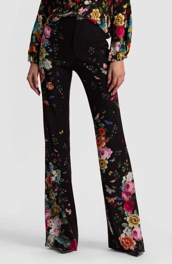 アリス アンド オリビア レディース ボトムス レギンス ブーツカット フラワー柄 パンツ Tシャツ ブーツ フラワー Alice Olivia Teeny Floral Fit Flare Bootcut Pantsolar Strength Black ブ