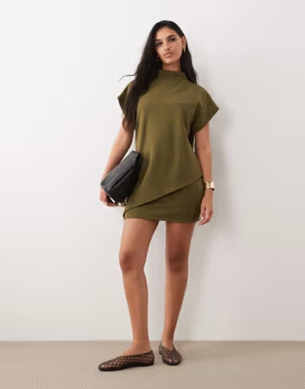 エイソス レディース トップス ワンピース ケープデザイン ミニ ノースリーブ キャップ ケープ ASOS DESIGN super soft sleeveless cape double layer mini dress Dark olive オリーブ 13,675円