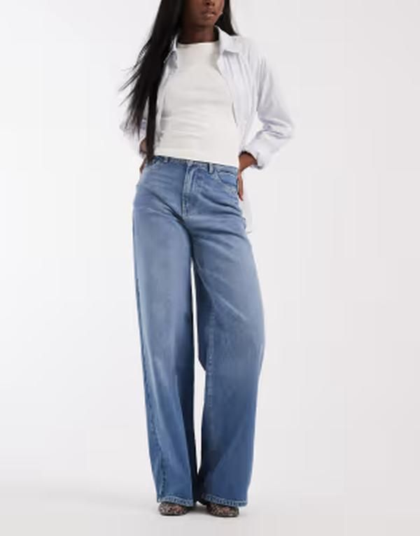 ピーシーズ レディース ボトムス デニムパンツ ワイドレッグ ジーンズ PIECESelma high waisted wide leg jeans in medium blue denimedium blue denim デニム