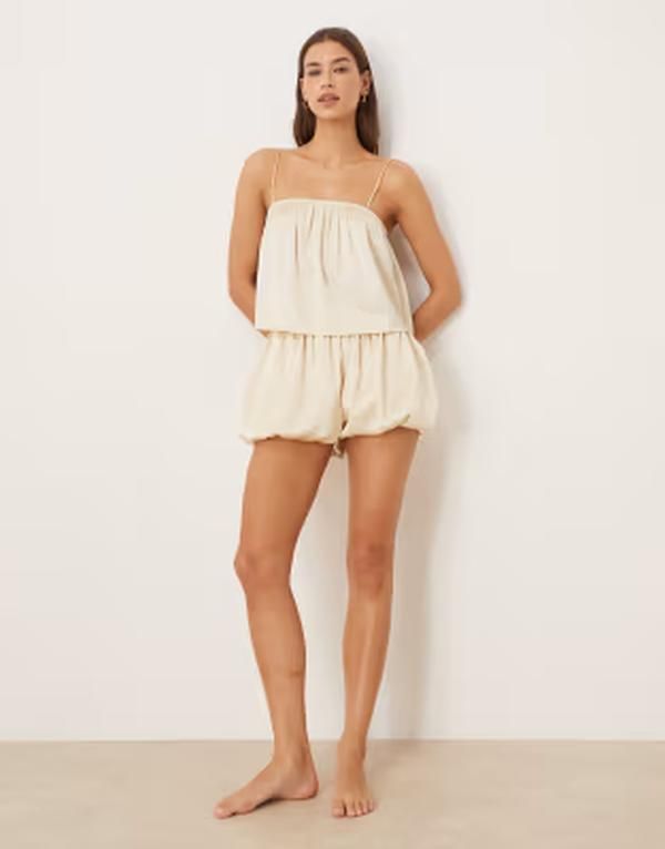 エイソス レディース ボトムス カジュアルパンツ ショートパンツ サテン ASOS DESIGN satin bloomer pajama shorts Ivory アイボリー