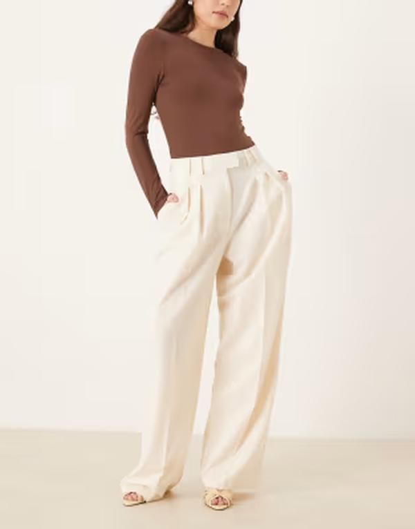 エイソス レディース ボトムス カジュアルパンツ ワイドレッグ ASOS DESIGN tailored wide leg pants with pleat detail in cream クリーム