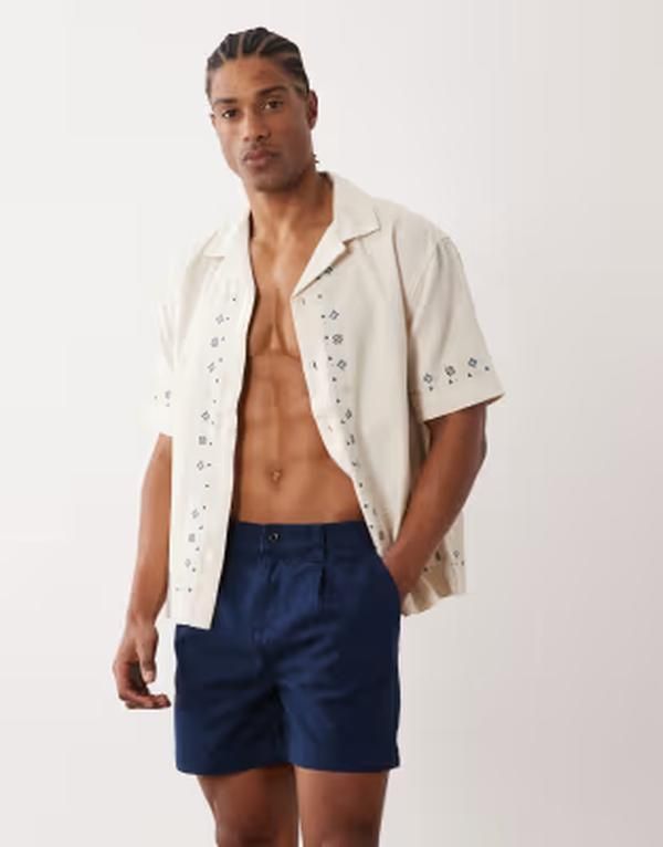 エイソス メンズ ボトムス ハーフパンツ・ショーツ ショートパンツ ASOS DESIGN shorter length shorts with pleat NAVY ネイビー