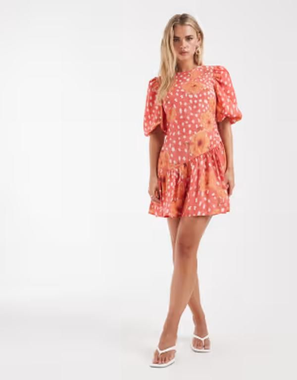 ネバーフリードレスド レディース トップス ワンピース フラワー柄 プチ プリント ミニ フラワー Never Fully Dressed Petite Poppy puff sleeve mini dress in coral spot floral pri 33,020円