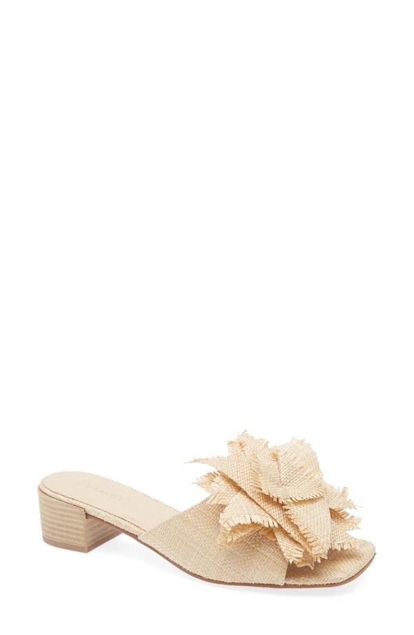 ショコラブルー レディース シューズ ヒール サンダル Chocolat Blu Flower Embellished Raffia Sandal Natural Raffia