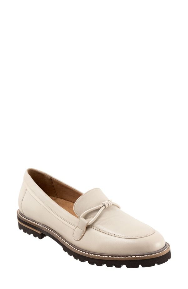 トロッターズ レディース シューズ スリッポン・ローファー Trotters Fiora Loafer Ivory アイボリー