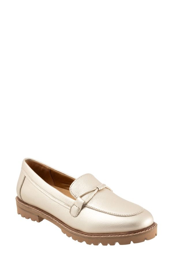 トロッターズ レディース シューズ スリッポン・ローファー Trotters Fiora Loafer Champagne シャンパン