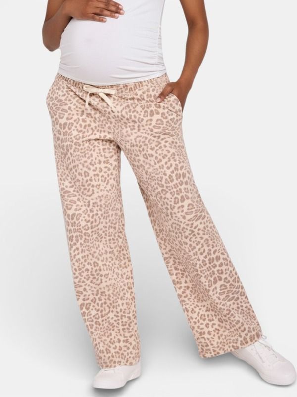 マザーフッドマタニティー レディース ボトムス デニムパンツ ワイドレッグ MOTHERHOOD MATERNITY Under the Belly Tie Waist Denim Wide Leg Pant Cheetah Print デニム